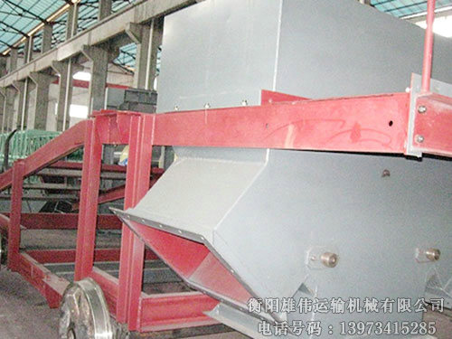 重型卸料車(chē) 重型卸料車(chē)